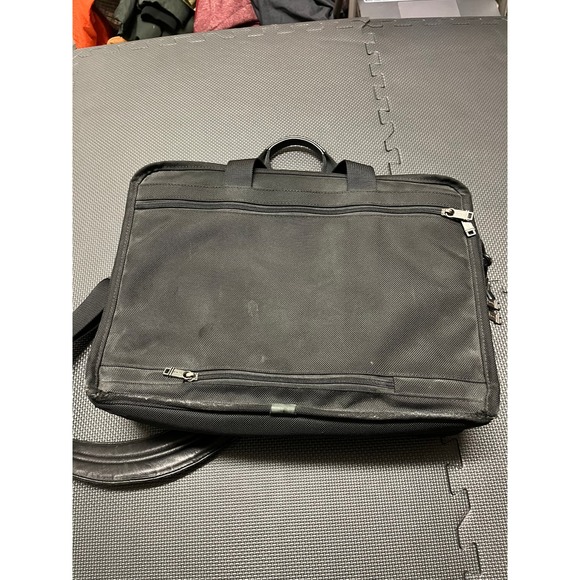 Tumi Alpha 26060d4 Black‎ Expandable Briefcase Messenger Laptop Bag - Picture 7 of 14